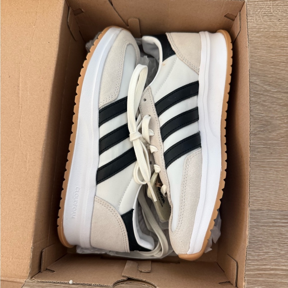 Adidas run 70s 2.0 Cream and Black Sneakers
